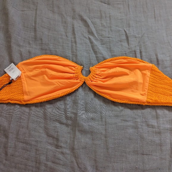 WeWoreWhat U Ring Spongie Seersucker Bikini Top - Picture 2 of 4